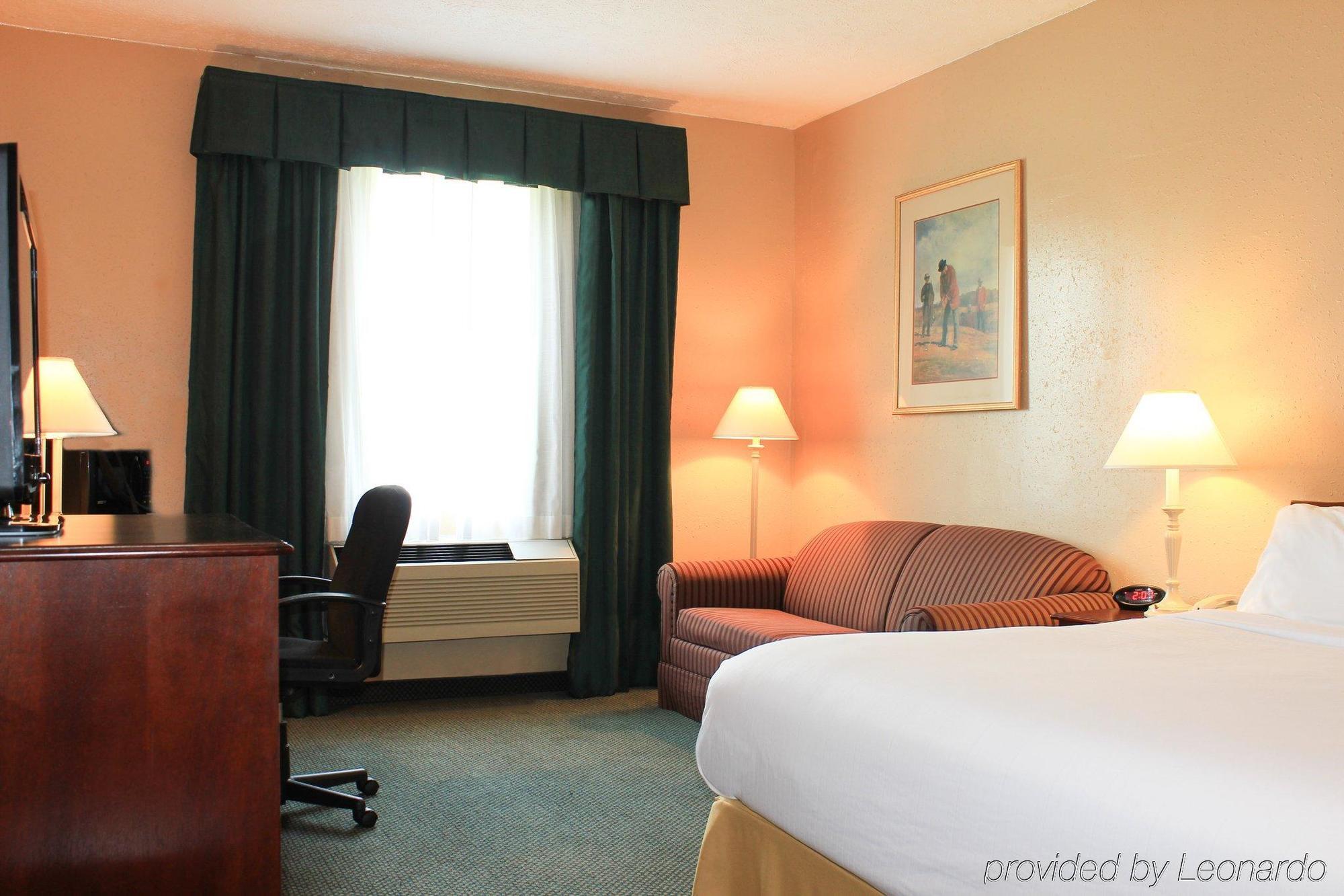 Holiday Inn Express Kilmarnock Exteriér fotografie